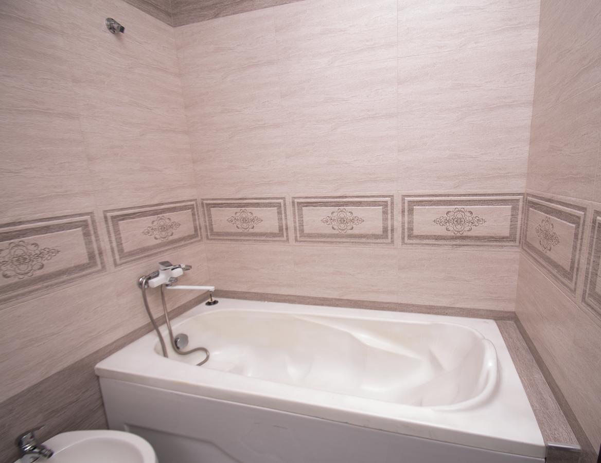 Sea Appart Hotel In The City Center Batumi Exterior foto